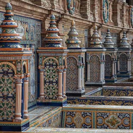 Tiled alcoves, Plaza de España